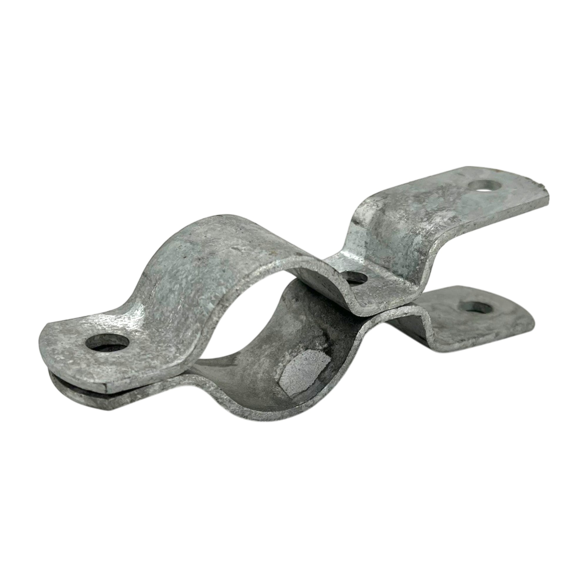 Holmschelle (Typ 050), feuerverzinkt. Eine robuste Schelle aus grauem Metall mit zwei Befestigungsöffnungen, von der Seite dargestellt.